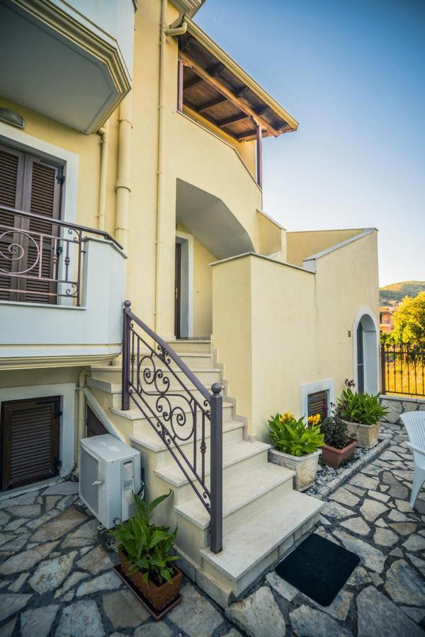 Villa Karolina Tsogkas Sivota  Luaran gambar