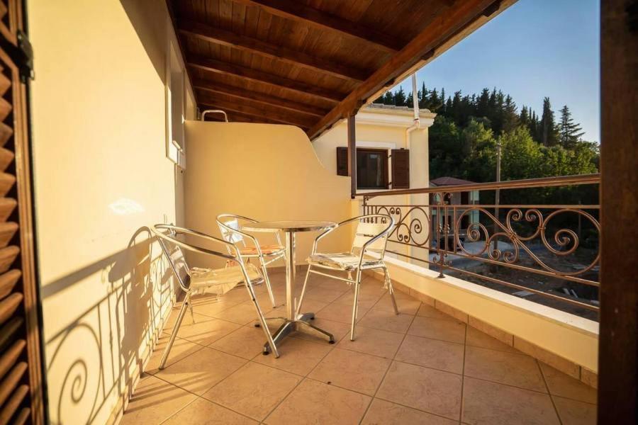 Villa Karolina Tsogkas Sivota  Luaran gambar